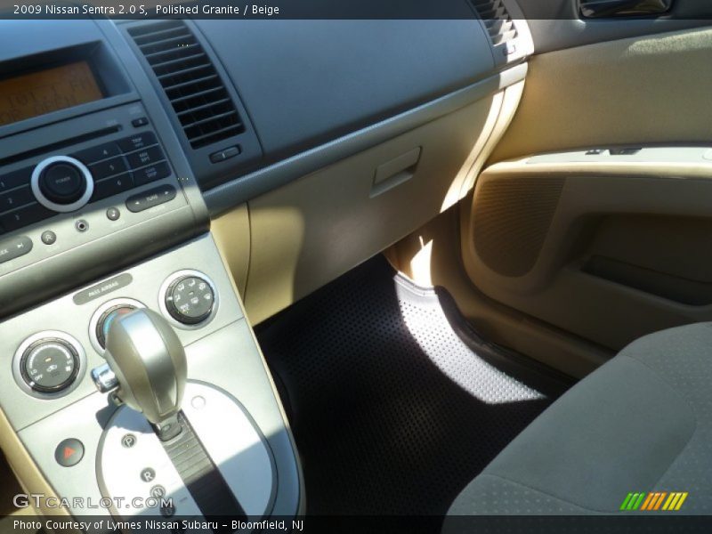 Polished Granite / Beige 2009 Nissan Sentra 2.0 S