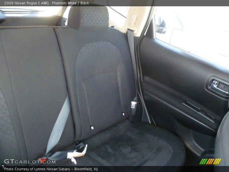 Phantom White / Black 2009 Nissan Rogue S AWD
