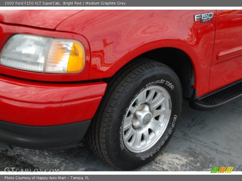 Bright Red / Medium Graphite Grey 2003 Ford F150 XLT SuperCab