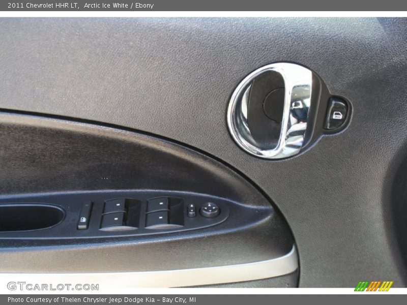 Arctic Ice White / Ebony 2011 Chevrolet HHR LT