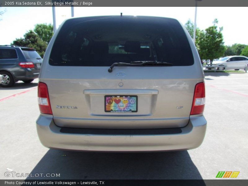Silky Beige Metallic / Beige 2005 Kia Sedona EX