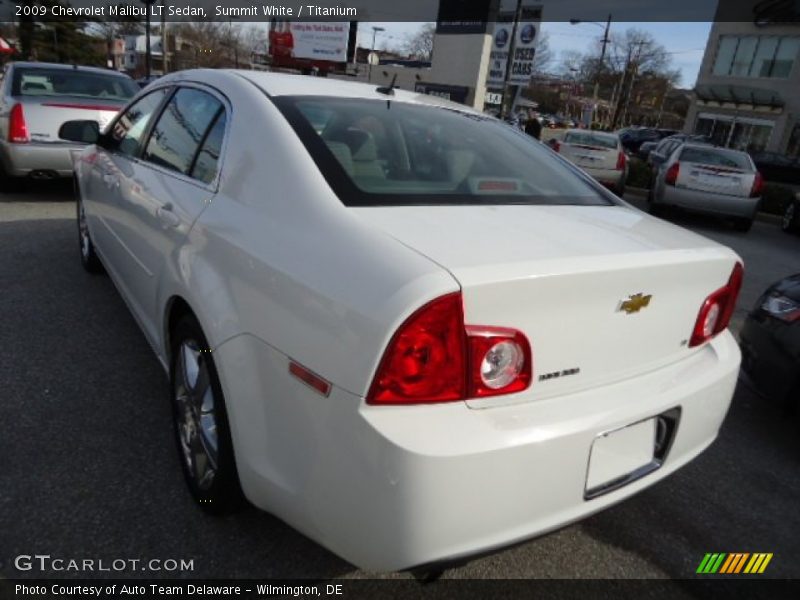 Summit White / Titanium 2009 Chevrolet Malibu LT Sedan