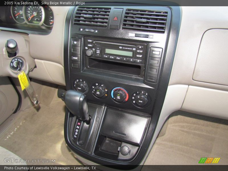 Silky Beige Metallic / Beige 2005 Kia Sedona EX