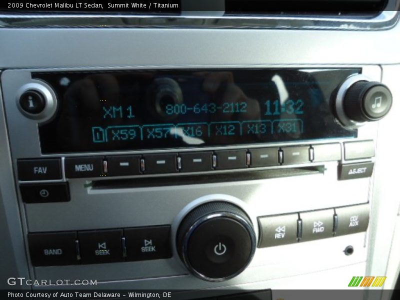 Summit White / Titanium 2009 Chevrolet Malibu LT Sedan