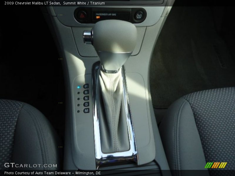 Summit White / Titanium 2009 Chevrolet Malibu LT Sedan