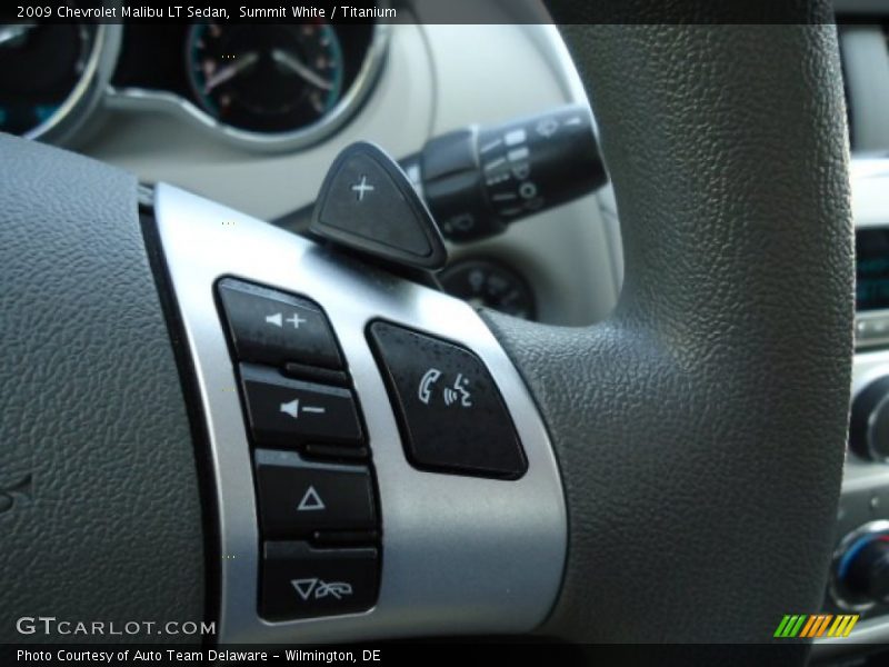 Summit White / Titanium 2009 Chevrolet Malibu LT Sedan