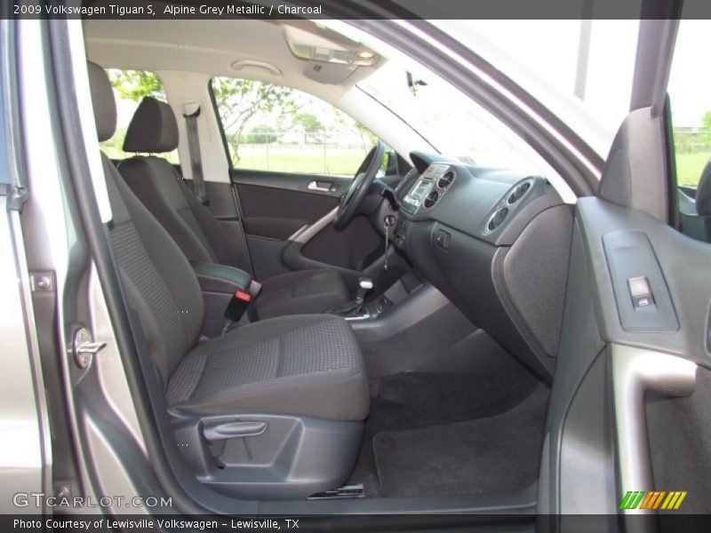 Alpine Grey Metallic / Charcoal 2009 Volkswagen Tiguan S