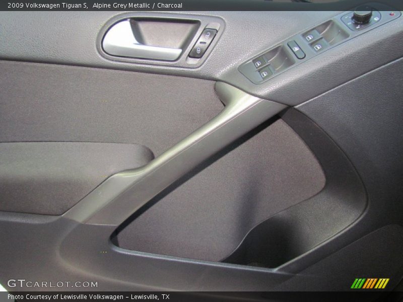 Alpine Grey Metallic / Charcoal 2009 Volkswagen Tiguan S