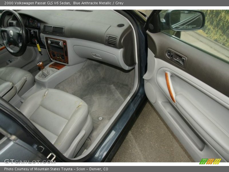 Blue Anthracite Metallic / Grey 2000 Volkswagen Passat GLS V6 Sedan