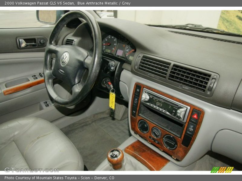Blue Anthracite Metallic / Grey 2000 Volkswagen Passat GLS V6 Sedan