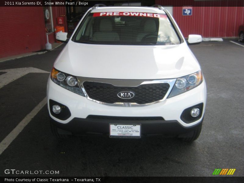 Snow White Pearl / Beige 2011 Kia Sorento EX