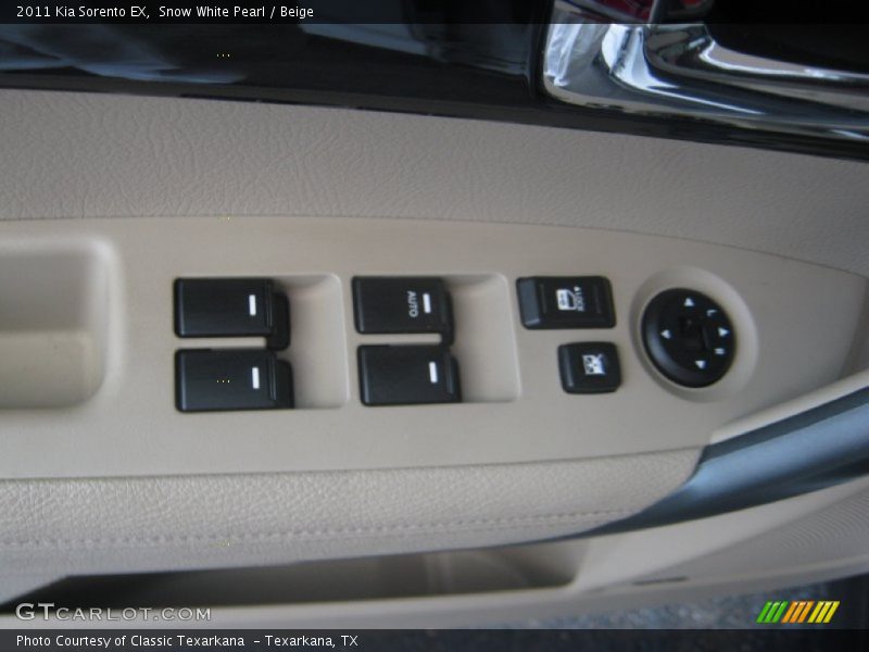 Snow White Pearl / Beige 2011 Kia Sorento EX