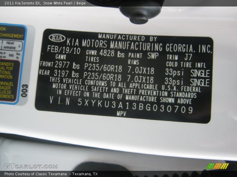 Snow White Pearl / Beige 2011 Kia Sorento EX