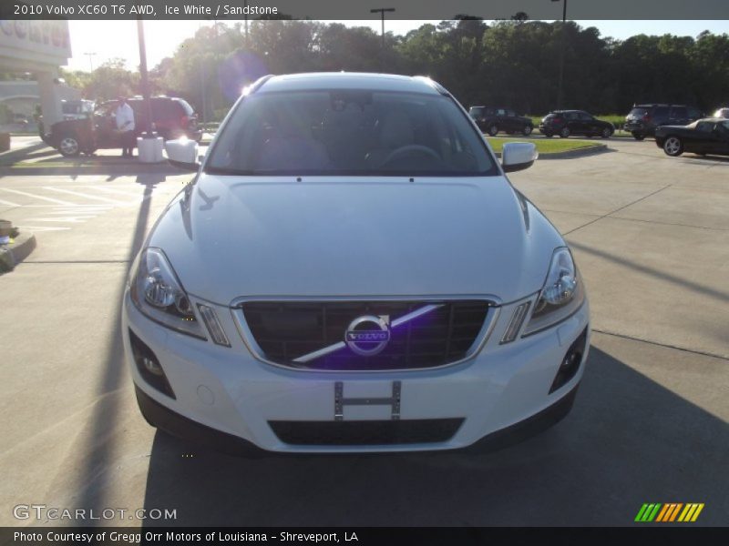 Ice White / Sandstone 2010 Volvo XC60 T6 AWD