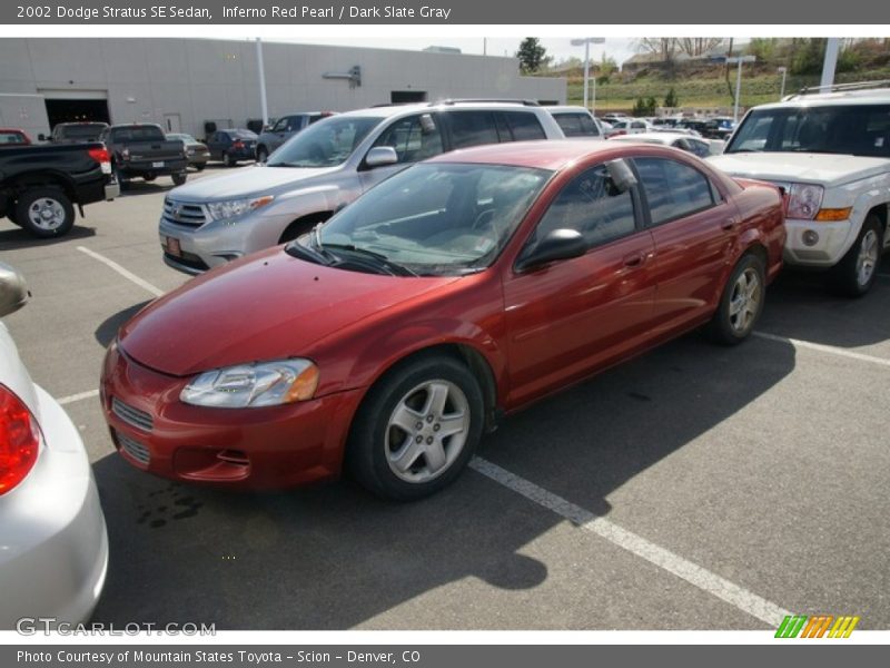 Inferno Red Pearl / Dark Slate Gray 2002 Dodge Stratus SE Sedan