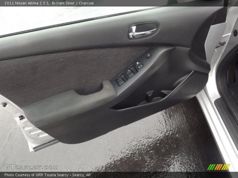 Brilliant Silver / Charcoal 2011 Nissan Altima 2.5 S