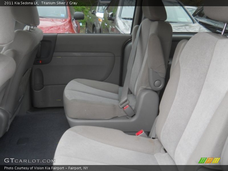 Titanium Silver / Gray 2011 Kia Sedona LX