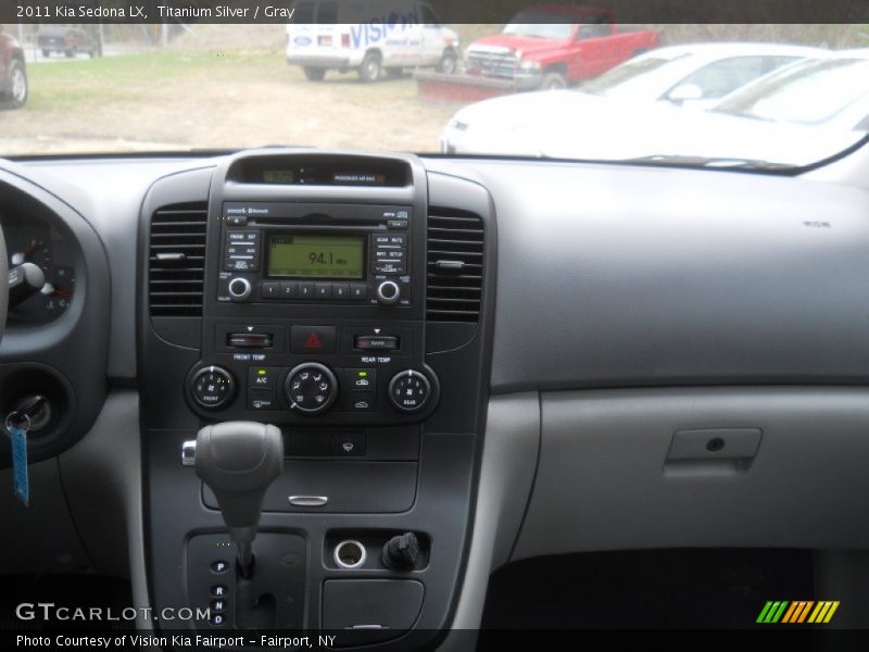 Titanium Silver / Gray 2011 Kia Sedona LX