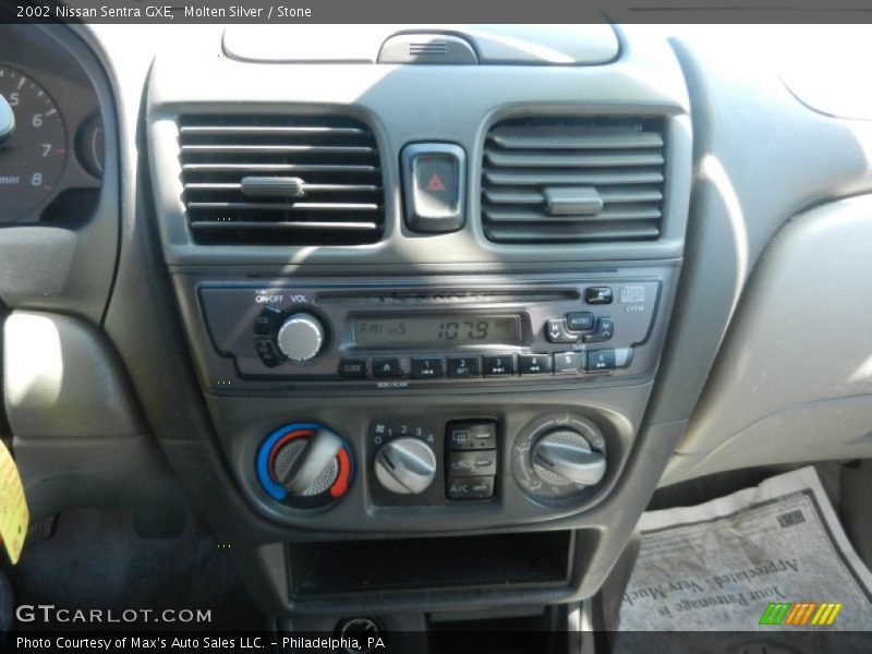 Molten Silver / Stone 2002 Nissan Sentra GXE