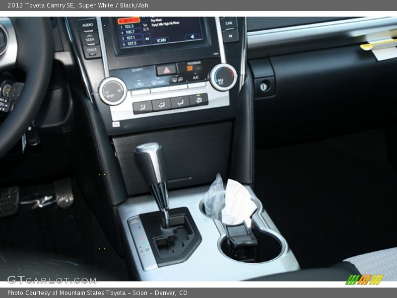 Super White / Black/Ash 2012 Toyota Camry SE