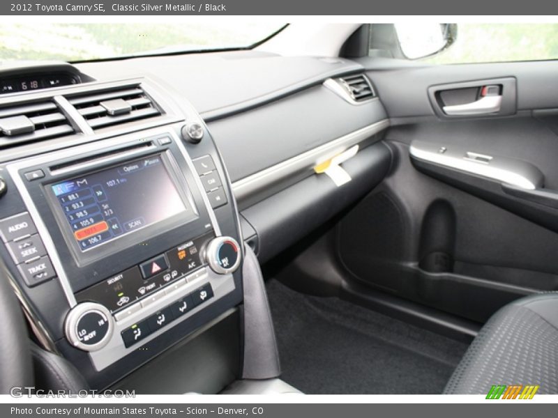 Classic Silver Metallic / Black 2012 Toyota Camry SE