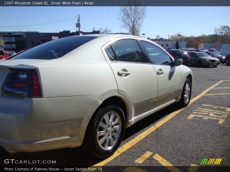 Dover White Pearl / Beige 2007 Mitsubishi Galant ES