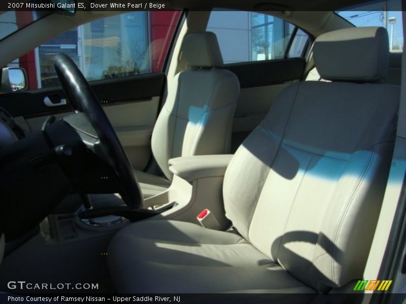 Dover White Pearl / Beige 2007 Mitsubishi Galant ES
