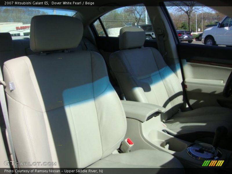 Dover White Pearl / Beige 2007 Mitsubishi Galant ES