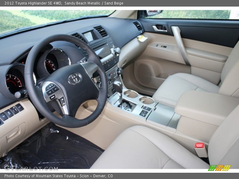 Sandy Beach Metallic / Sand Beige 2012 Toyota Highlander SE 4WD