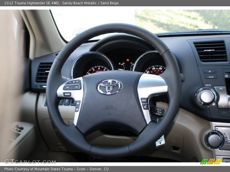 Sandy Beach Metallic / Sand Beige 2012 Toyota Highlander SE 4WD