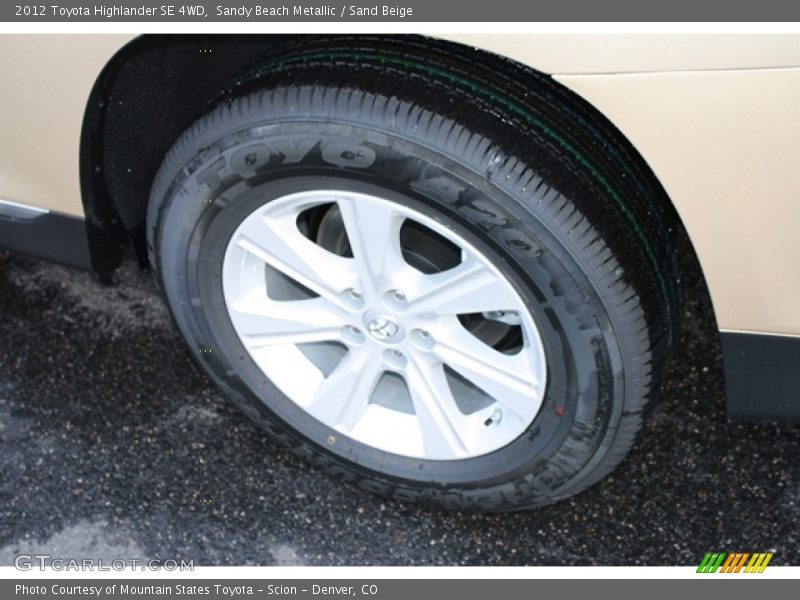 Sandy Beach Metallic / Sand Beige 2012 Toyota Highlander SE 4WD