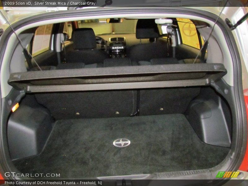 Silver Streak Mica / Charcoal Gray 2009 Scion xD