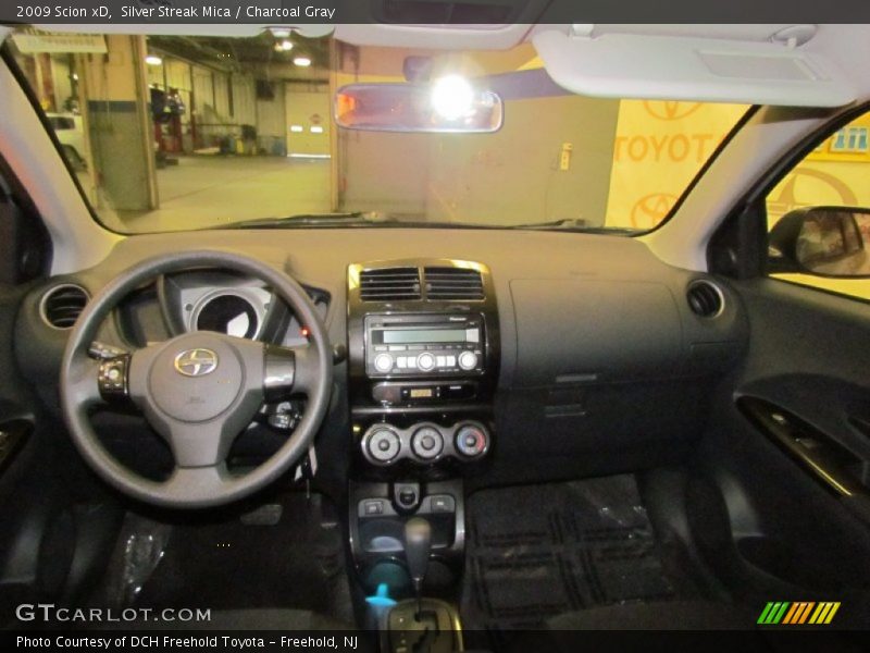 Silver Streak Mica / Charcoal Gray 2009 Scion xD