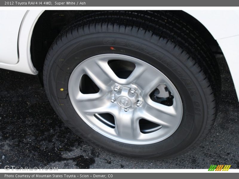 Super White / Ash 2012 Toyota RAV4 I4 4WD