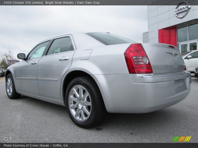 Bright Silver Metallic / Dark Slate Gray 2009 Chrysler 300 Limited