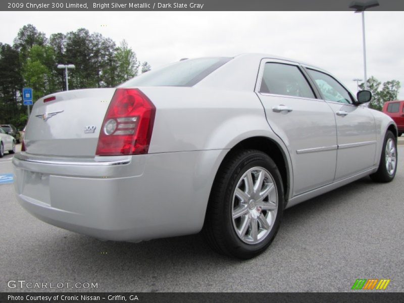 Bright Silver Metallic / Dark Slate Gray 2009 Chrysler 300 Limited