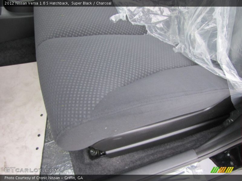 Super Black / Charcoal 2012 Nissan Versa 1.8 S Hatchback