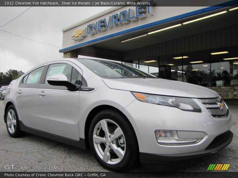 Front 3/4 View of 2012 Volt Hatchback