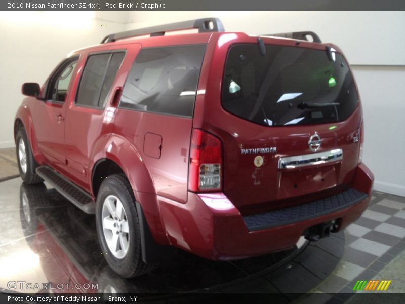 Red Brick / Graphite 2010 Nissan Pathfinder SE 4x4