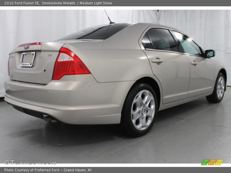 Smokestone Metallic / Medium Light Stone 2010 Ford Fusion SE