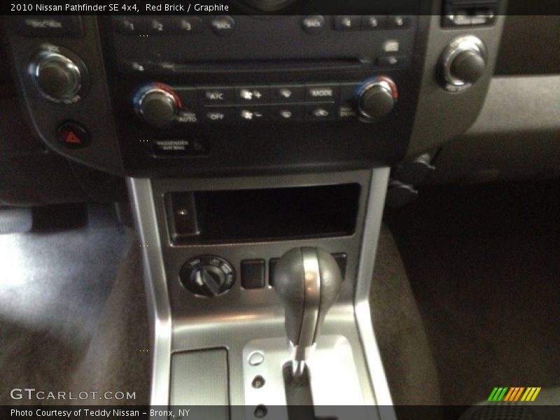 Red Brick / Graphite 2010 Nissan Pathfinder SE 4x4
