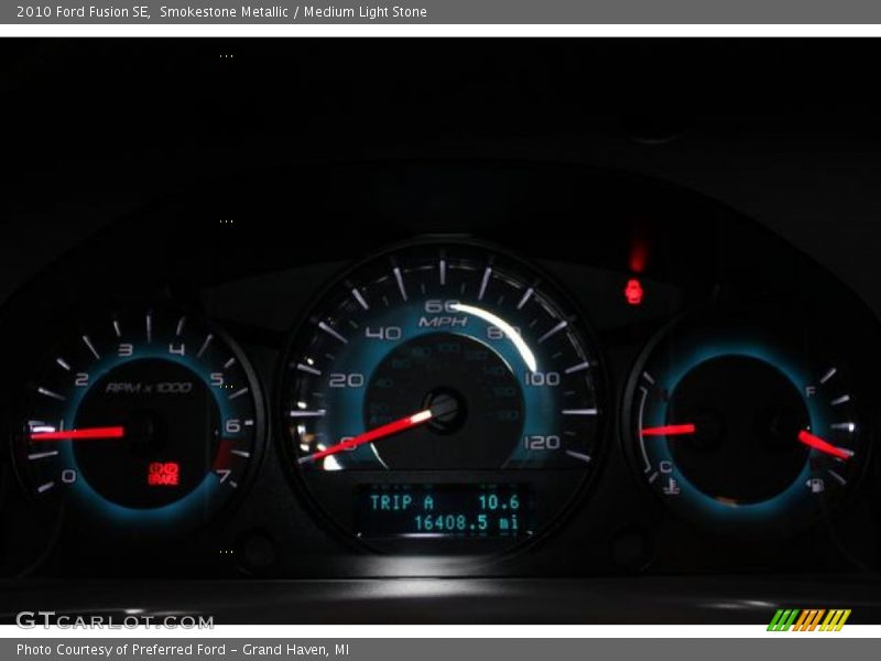 Smokestone Metallic / Medium Light Stone 2010 Ford Fusion SE