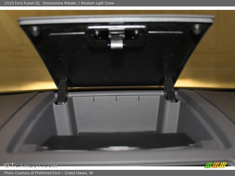 Smokestone Metallic / Medium Light Stone 2010 Ford Fusion SE