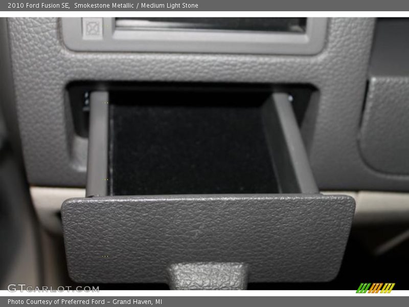 Smokestone Metallic / Medium Light Stone 2010 Ford Fusion SE
