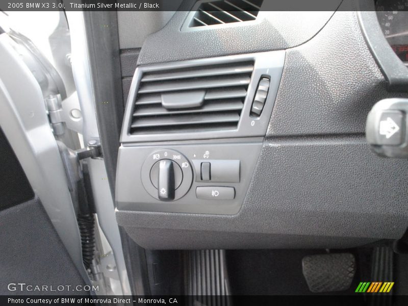 Titanium Silver Metallic / Black 2005 BMW X3 3.0i