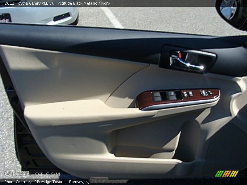 Attitude Black Metallic / Ivory 2012 Toyota Camry XLE V6