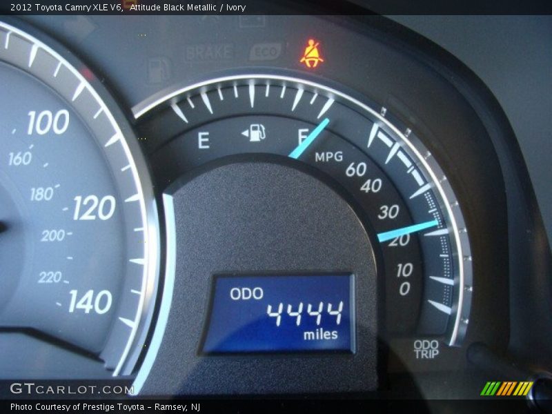 Attitude Black Metallic / Ivory 2012 Toyota Camry XLE V6