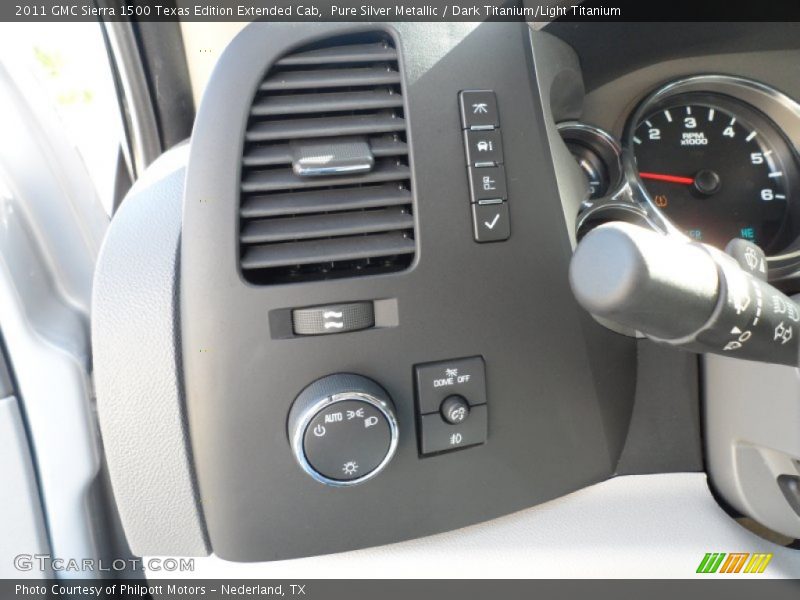 Controls of 2011 Sierra 1500 Texas Edition Extended Cab