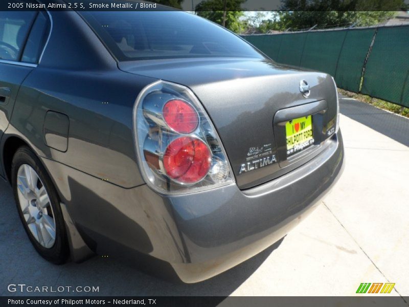 Smoke Metallic / Blond 2005 Nissan Altima 2.5 S