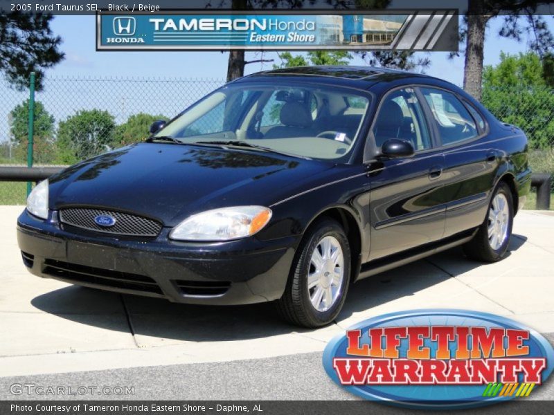 Black / Beige 2005 Ford Taurus SEL